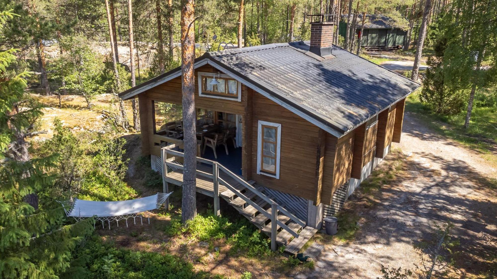 Pinetree Cottages Cozy Log Cabin Kalanti Exteriör bild